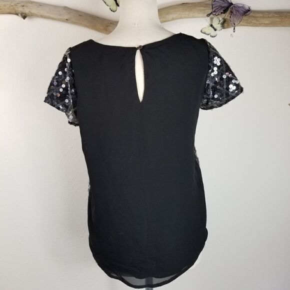 VELVET by Graham and Spencer sequined short sleeve - Picture 7 of 7